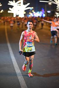BIB: 4215
                            <button type="button" onclick="openModal(23216425)" class="btn btn-primary btn-sm float-right btn-popup" data-toggle="modal" data-target=".modal-high-quality">
                        <i class="fas fa-shopping-cart"></i> Add to Cart
                    </button>
                                            <button type="button" onclick="isThisMe(23216425, true)" class="btn btn-success btn-sm float-right btn-popup btn-isme hidden" data-toggle="tooltip" data-placement="bottom" title="นี่คือรูปของคุณใช่ไหม คลิกที่นี่เพื่อเอาเข้าอัลบั้ม">
                        <i class="fas fa-plus"></i> Add to album
                    </button>
                    <button type="button" onclick="isThisMe(23216425, false)" class="btn btn-warning btn-sm float-right btn-popup btn-isnotme hidden">
                        <i class="fas fa-ban"></i> Remove from album
                    </button>